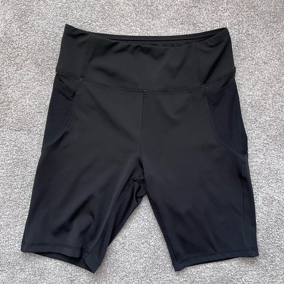 ebb & flow women biking athletic shorts 9" inseam large silky 2 pockets like new - Picture 1 of 5